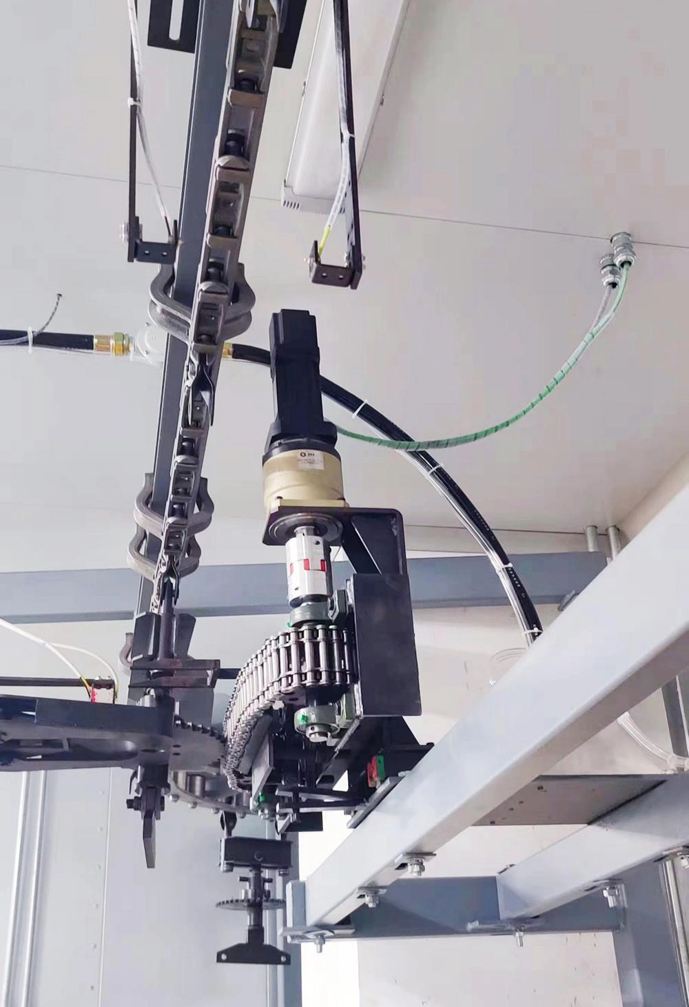 Application of explosion-proof motors in spray equipment